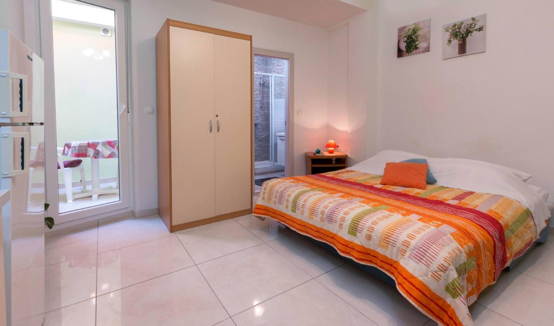 Pleasant Oriana Apartment Near The Sea-PUY Exterior foto